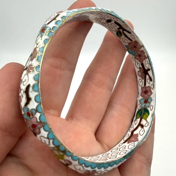 Title - Picture 3 of 10